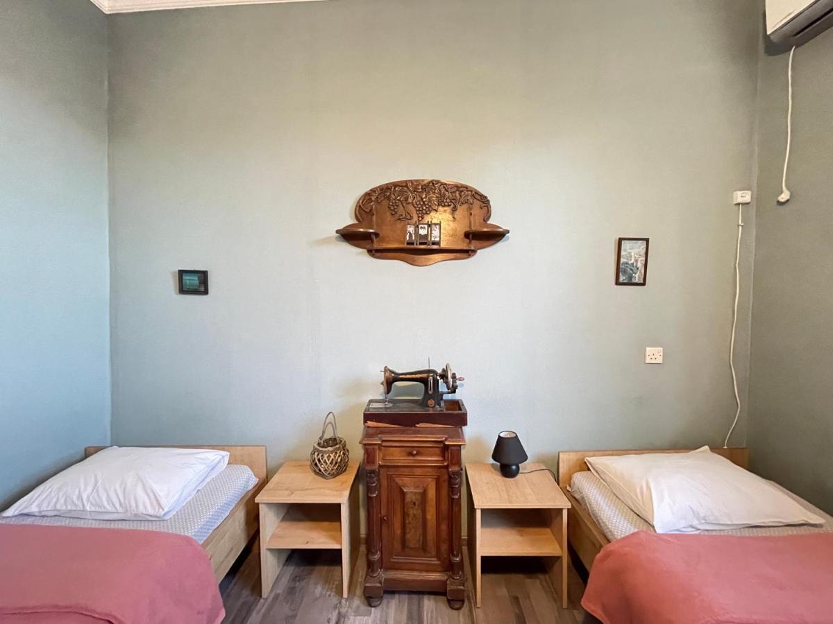 Talaveri Apartment In Old Tbilisi Esterno foto
