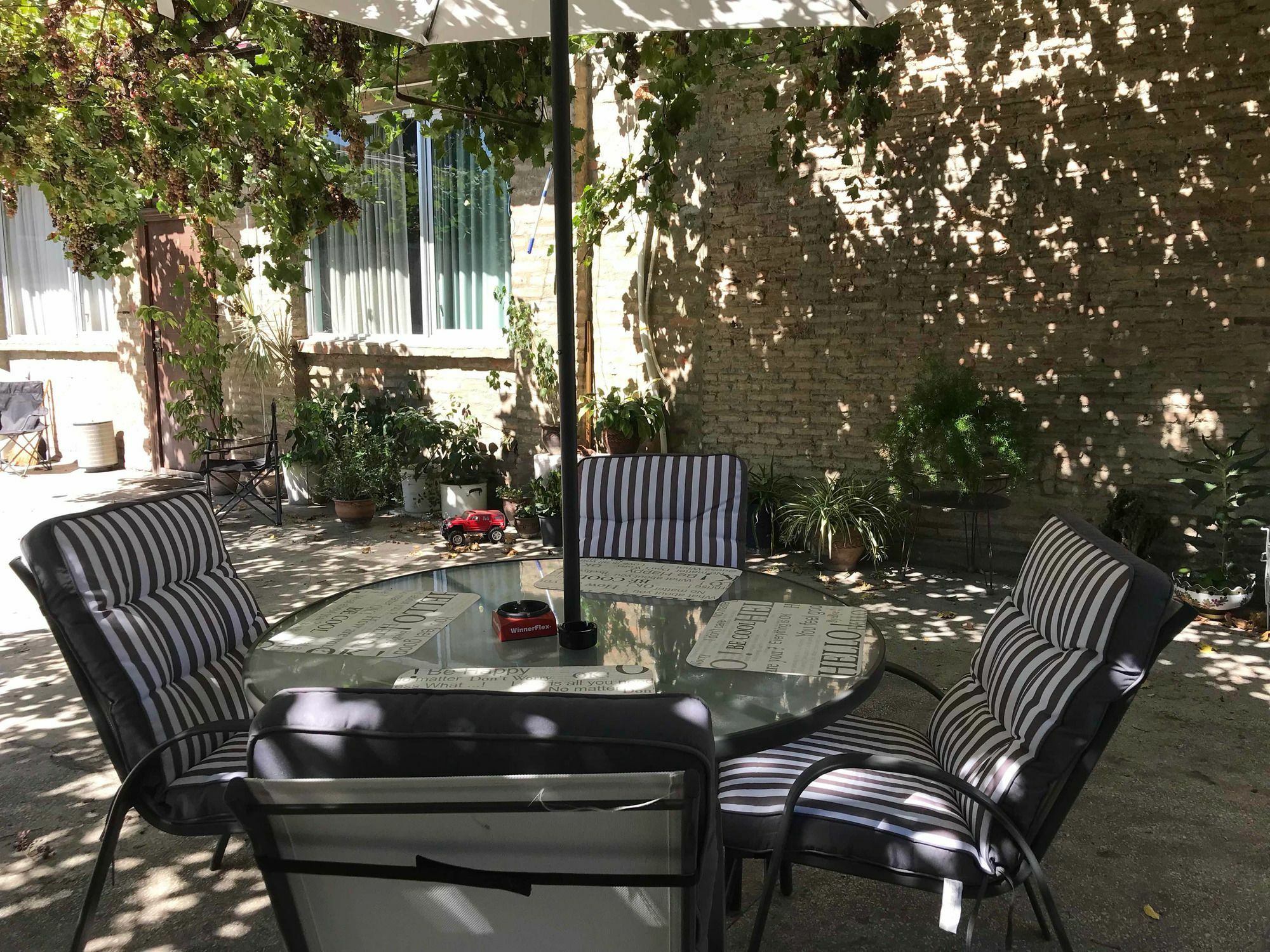 Talaveri Apartment In Old Tbilisi Esterno foto